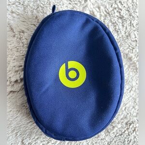 Beats Solo³ Wireless Headphones Hard Case – Blue (Case Only)